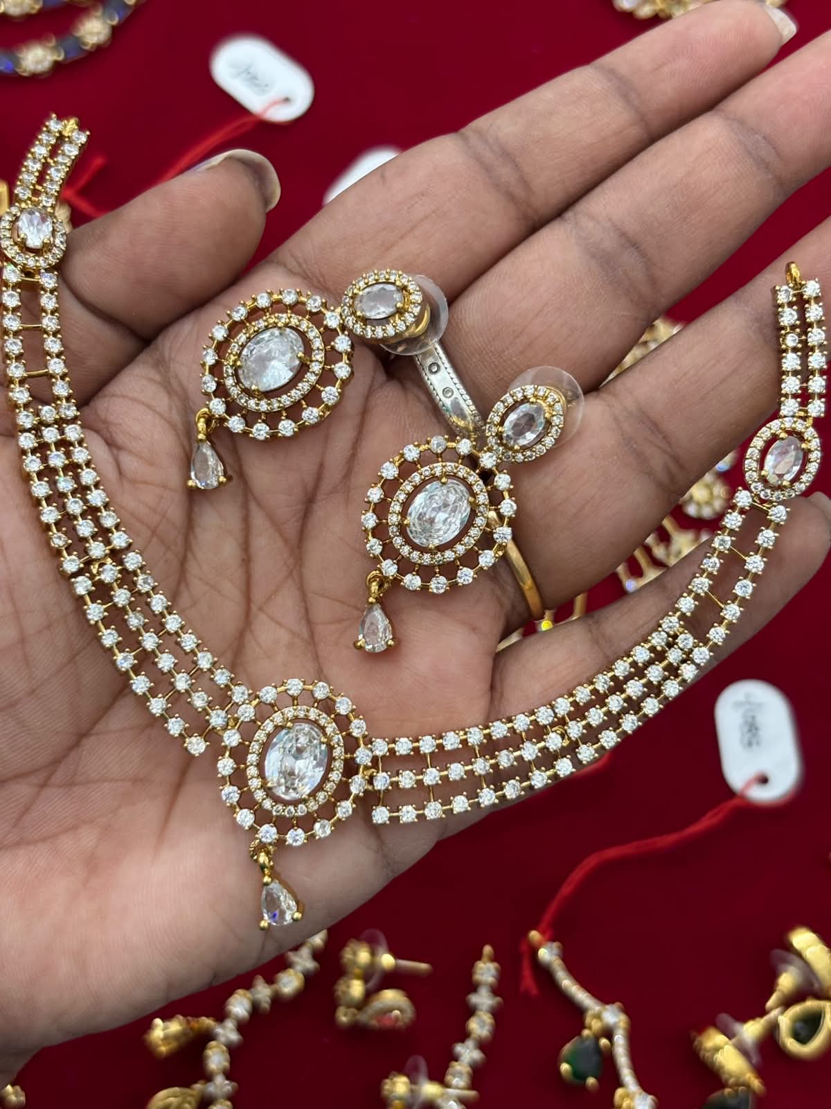 Anumirra store